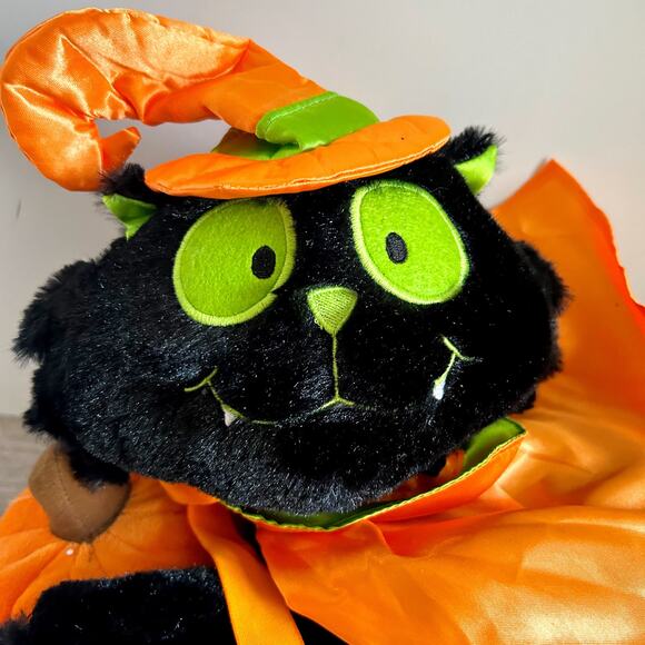 Animated Plush Halloween Witch Cat Plays Black Magic Women 2013 Cracker Barrel - Picture 2 of 5